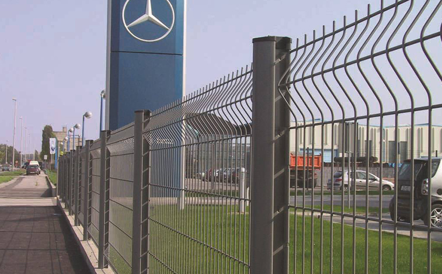 桃型柱護(hù)欄網(wǎng)案例4